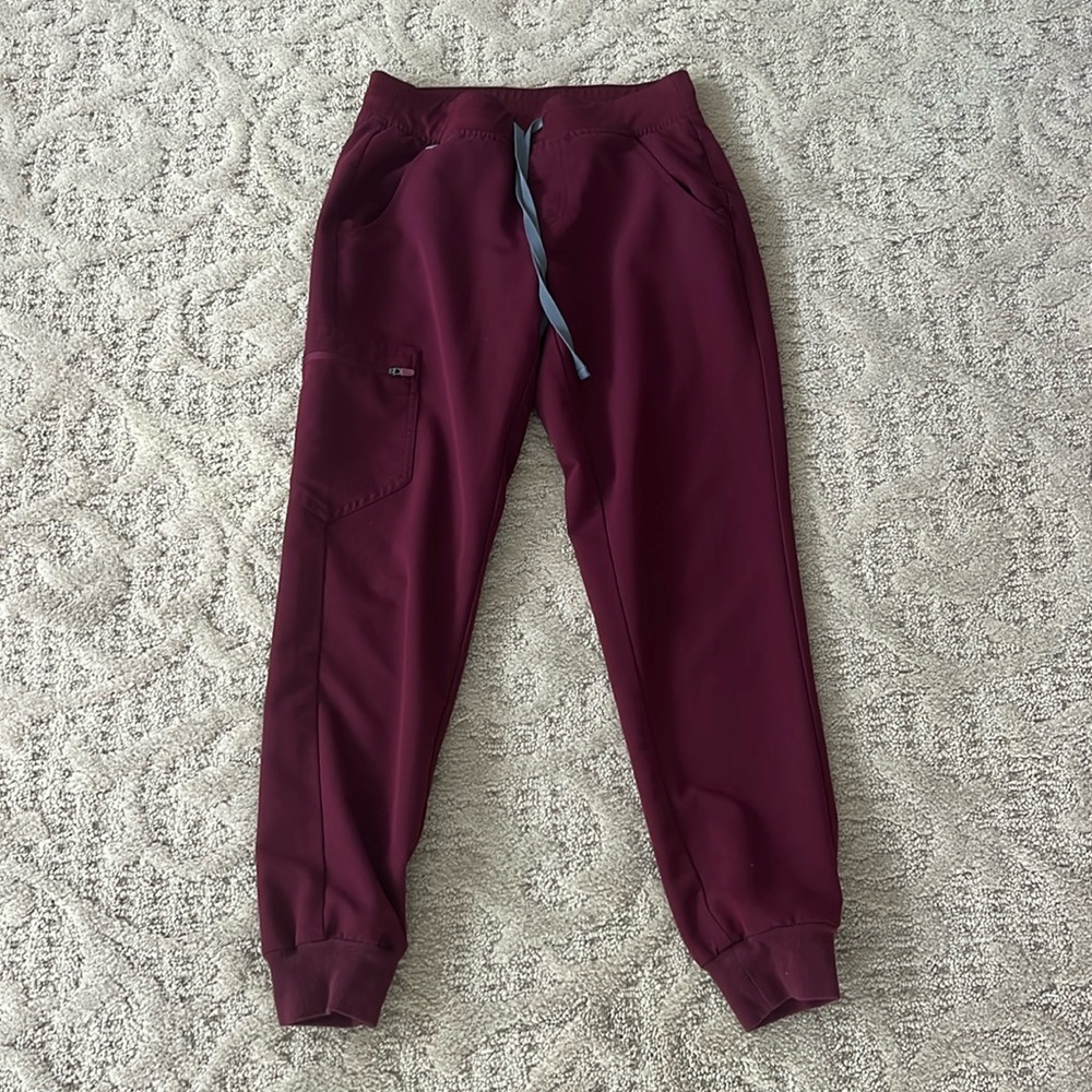 Figs Technical Collection Zamora Burgundy Scrub Pants Size XS PO#1777